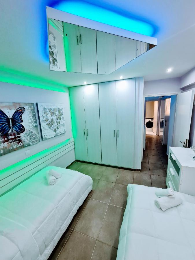 Hidden Lights Deluxe Apartment Ayía Nápa Extérieur photo