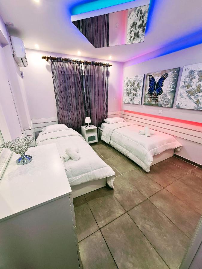 Hidden Lights Deluxe Apartment Ayía Nápa Extérieur photo