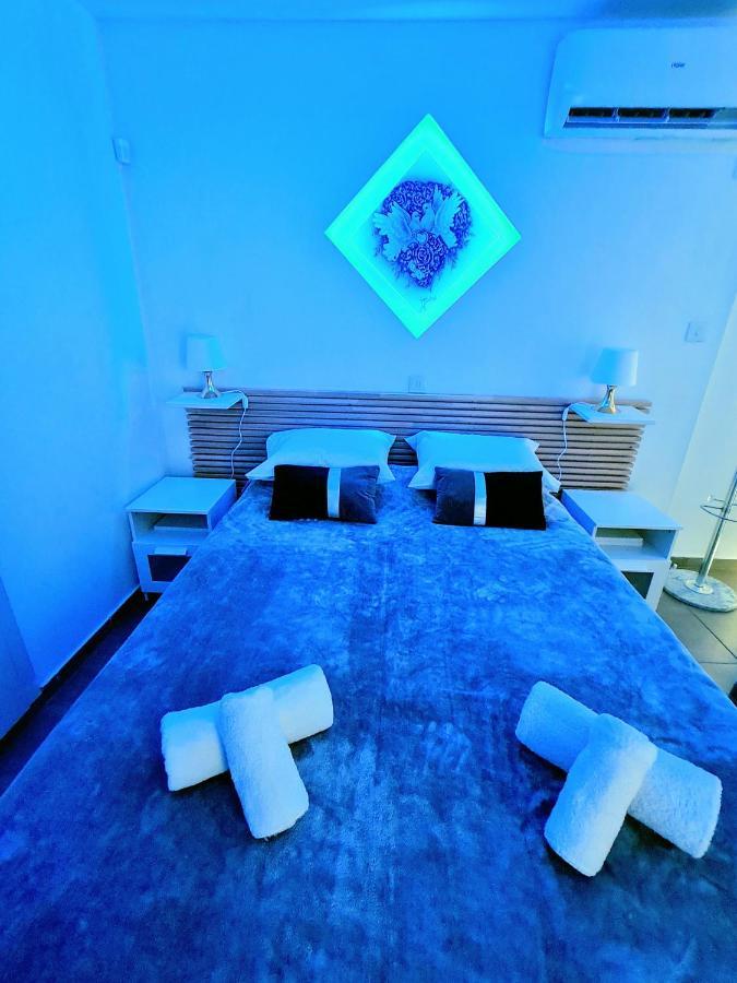 Hidden Lights Deluxe Apartment Ayía Nápa Extérieur photo